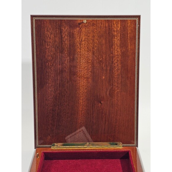 Marshall Fields Clock Tower Norman Rockwell Jewelry Music Box My Kind of Town - Picture 12 of 16